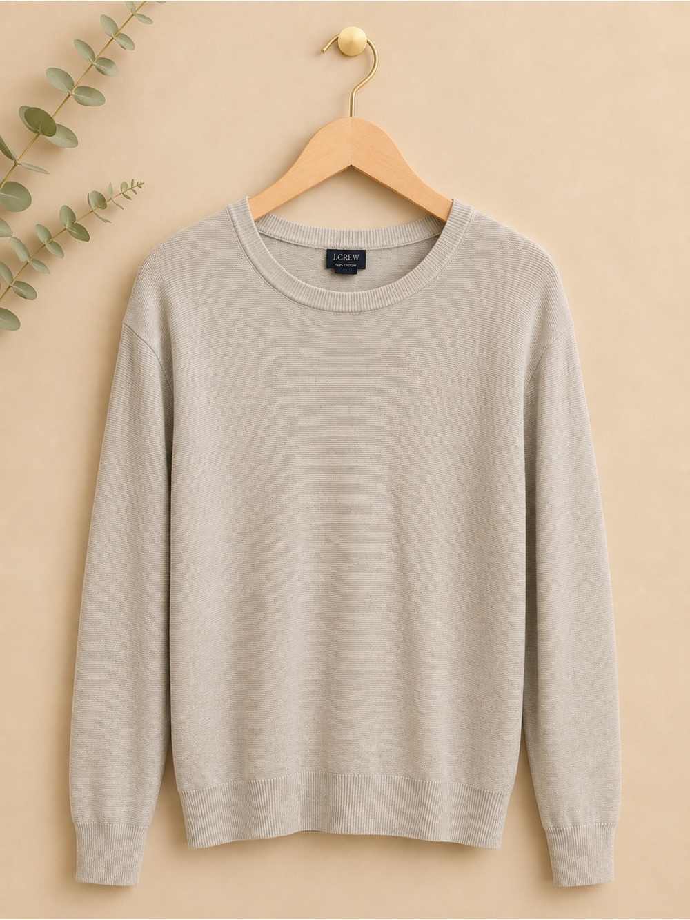 J. Crew Women cream crew neck , 100% cotton, perfect sweater with any look! ✨
